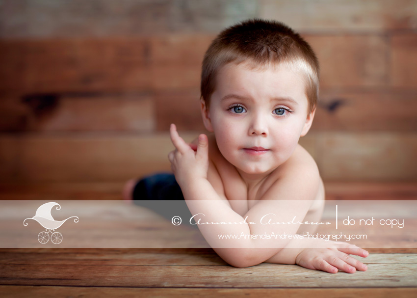 korbyn on wood mat